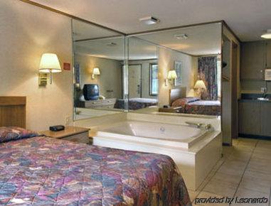 Knights Inn Greenville Ruang foto
